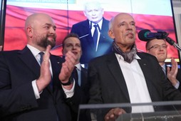 Konfederacja. Prezes partii KORWiN Janusz Korwin-Mikke, prezes Ruchu Narodowego poseł Robert Winnicki, Jakub Kulesza i Bartłomiej Pejo