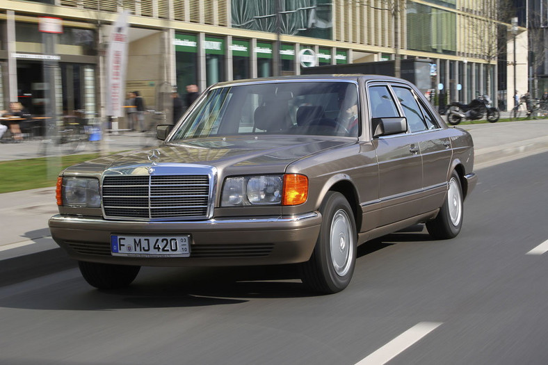 Mercedes W126 - wcale nie musi być "pięćsetka"