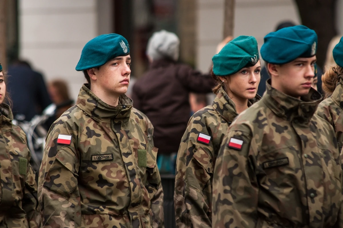 Obowiązkowa służba wojskowa w Polsce? "To nieuniknione"