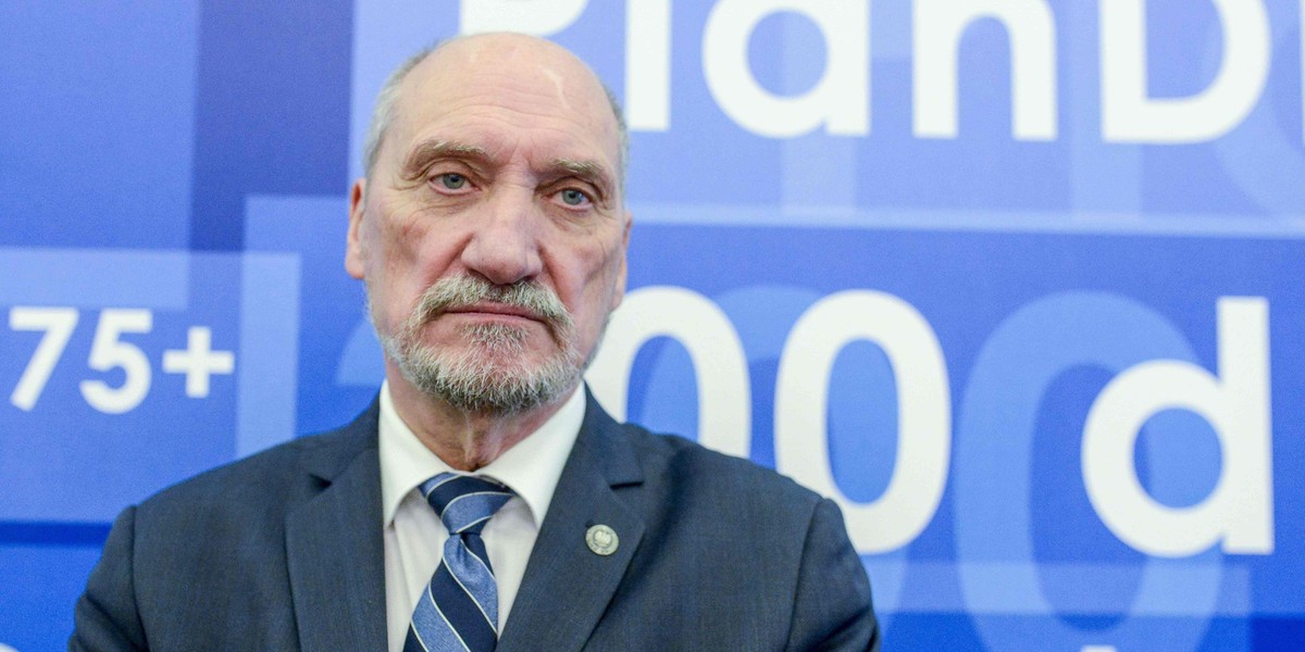 Macierewicz ma kłopoty. Chodzi o duże pieniądze