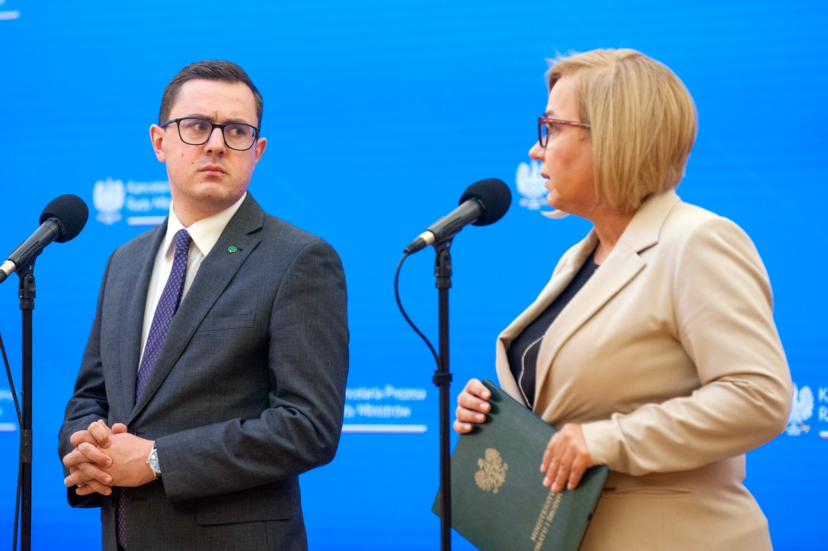 Energetyczny bilans rządu. Atom na plus, energetyka odnawialna do poprawy