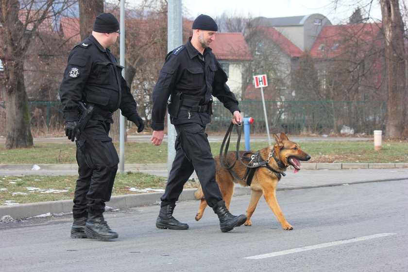 Lawinowy wzrost alarmów bombowych! Terroryści testują naszą czujność?!