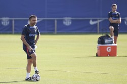 Kounde zarejestrowany. Xavi ma do dyspozycji kolejnego piłkarza