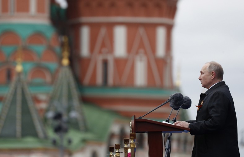 Wojskowa parada w Rosji EPA/DMITRY ASTAKHOV / SPUTNIK / GOVERNMENT PRESS SERVICE POOL MANDATORY CREDIT Dostawca: PAP/EPA.