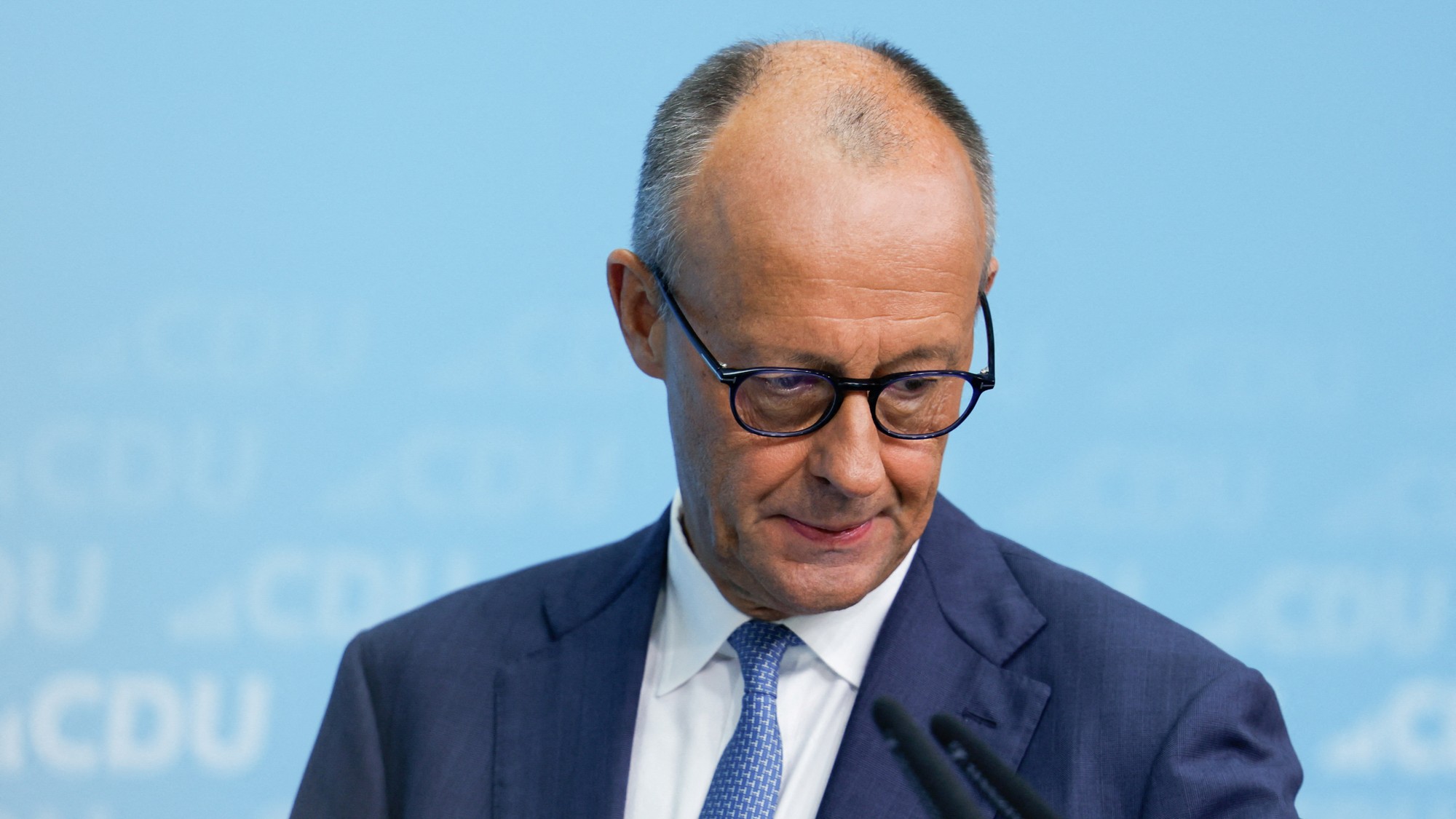 Friedrich Merz na tlačovej konferencii CDU