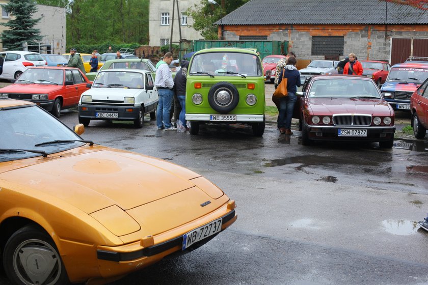 Wielkie święto miłośników motoryzacji. W sobotę odbył się 6. Praski Rajd Pojazdów Zabytkowych