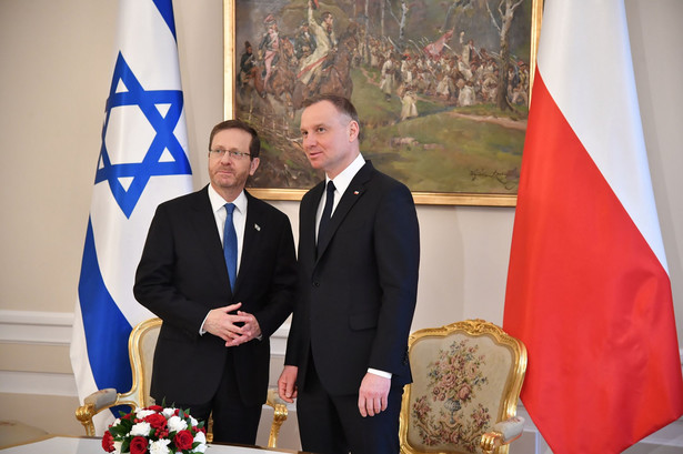 Prezydent Andrzej Duda (P) oraz prezydent Izraela Isaac Herzog (L)