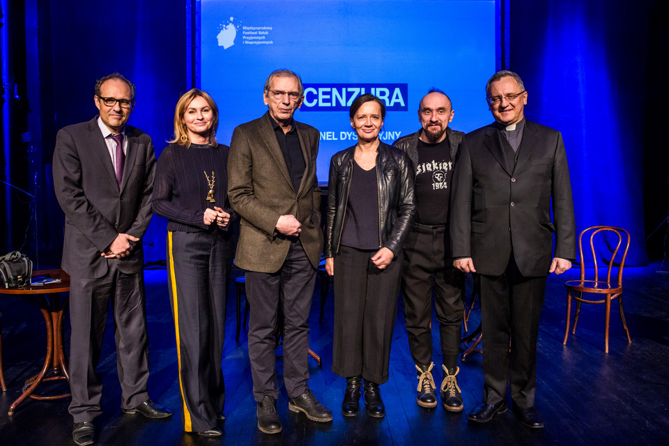 W niedzielne popołudnie 18 marca 2018 r. na Małej Scenie Teatru Powszechnego w Łodzi odbyła się dyskusja poświęcona cenzurze
