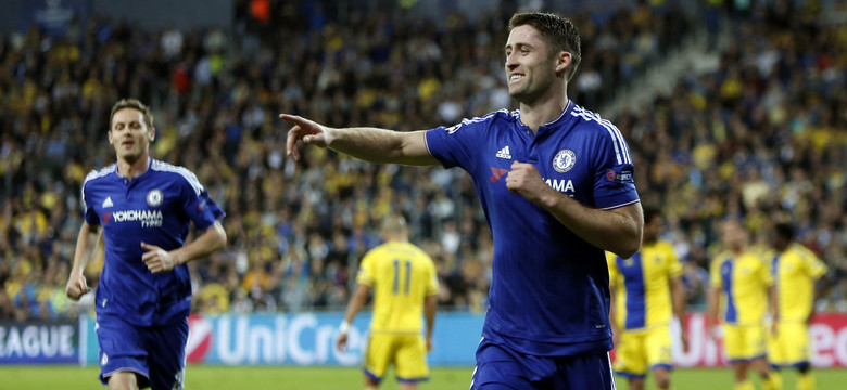 Gary Cahill: młodzi piłkarze korzystają z naszej słabej formy