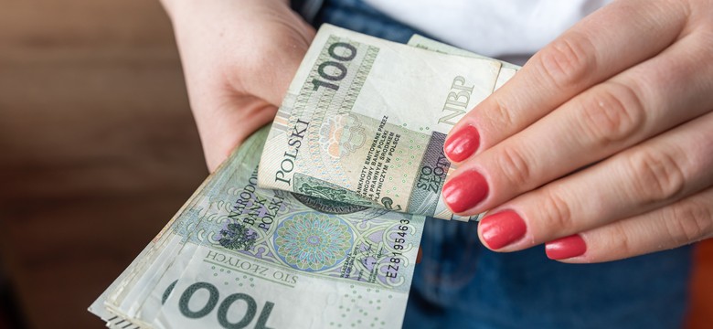 4 dni czy 35 godzin tygodniowo? Jak ma wyglądać nowy tydzień rozliczeniowy i czy opłaca się brać udział w programie