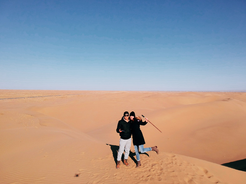Polka wraz z mężem na pustyni Gobi