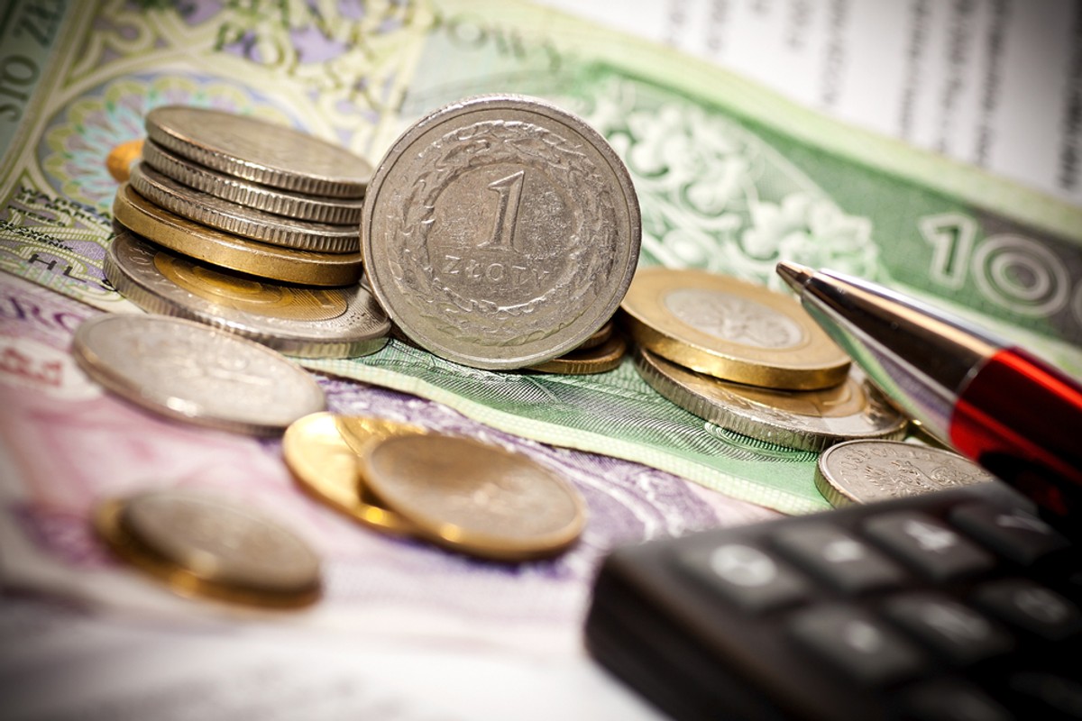 NBP podał nowe dane o bilansie płatniczym Polski. Saldo jest ujemne