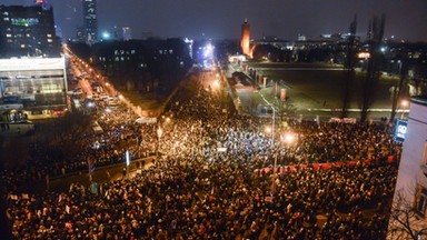 To zdjęcie poruszyło całą Polskę. Jednoosobowy Czarny Piątek w Gryficach