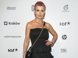 Ta wariacja się opłaciła! Joanna Racewicz dawno nie wyglądała tak dobrze, jak w TYCH czerwonych włosach. FOTO