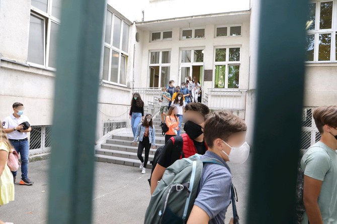 Mladi i korona