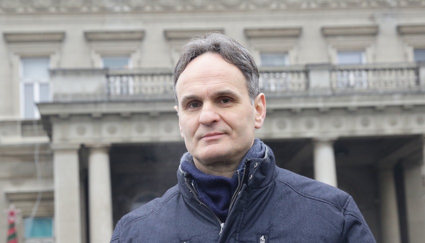 Zoran Alimpić, član GIK-a, kaže da ni na jednom biračkom mestu u Beogradu izbori nisu poništeni