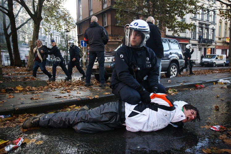Starcia w Brukseli podczas protestu przeciwko oszczędnościom