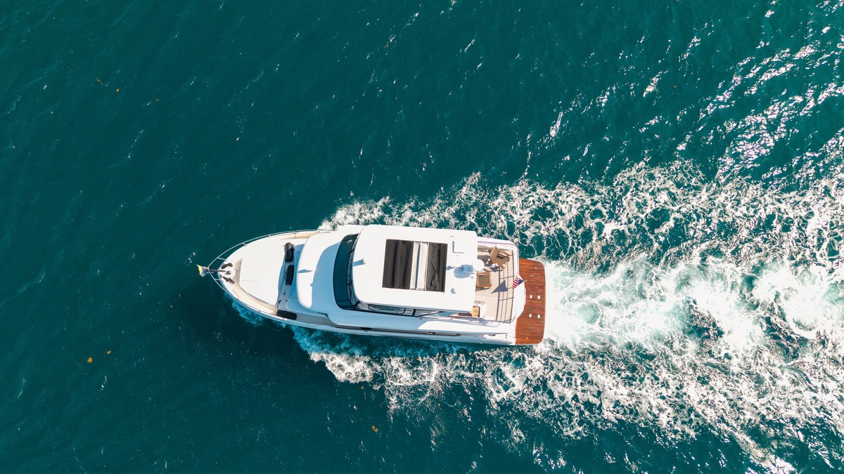 Ponude za seks i kokain, iscrpljujući rad i lude kolege: Ovako izgleda sezona na jahti