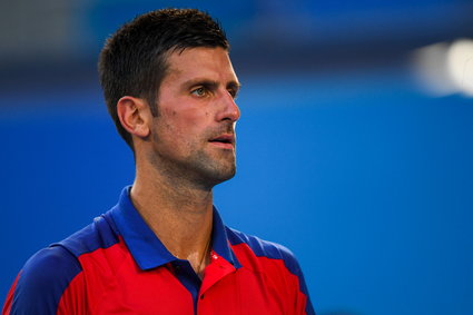 Novak Djokovic jest właścicielem firmy pracującej nad lekiem na COVID-19