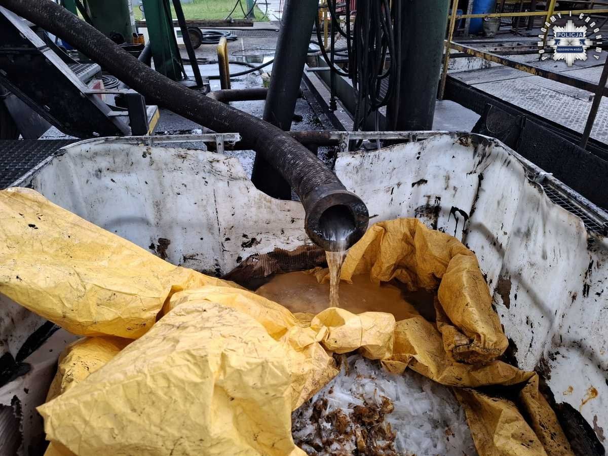 Groźny wypadek w zakładzie! Niebezpieczne chemikalia raniły ludzi