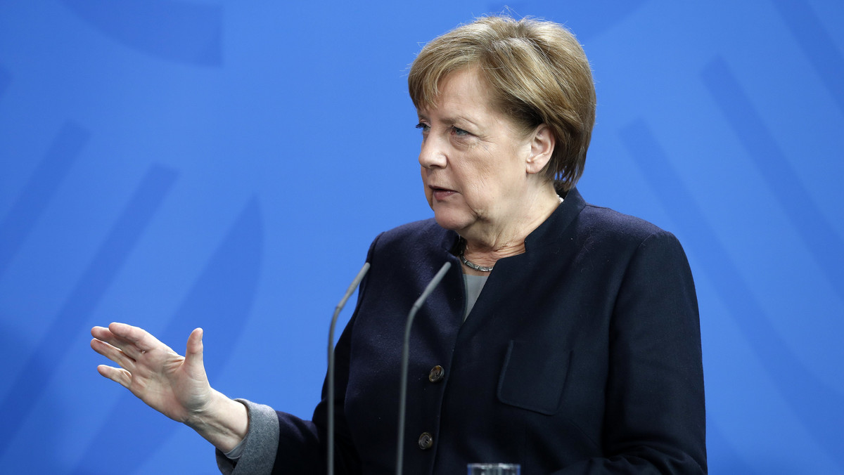 Na pół roku przed wyborami parlamentarnymi w Niemczech poparcie dla partii CDU kanclerz Angeli Merkel wzrosło w ostatnim czasie o punkt procentowy do 34 proc., dzięki czemu chadecy zwiększyli przewagę nad socjaldemokratami z SPD – wynika z nowego sondażu.