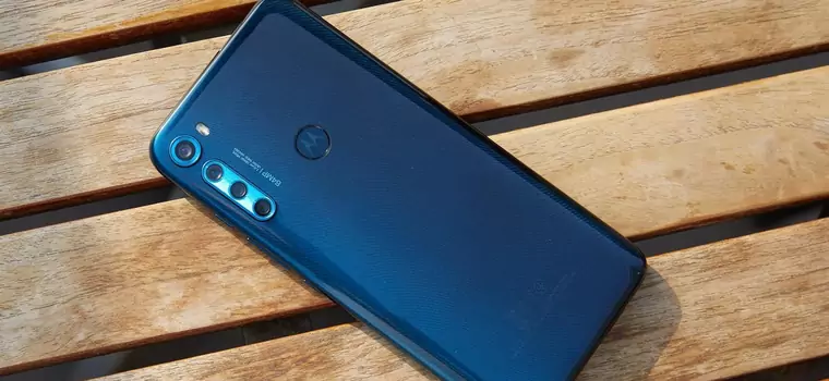 Motorola One Fusion Plus debiutuje w Polsce. Znamy cenę i specyfikację