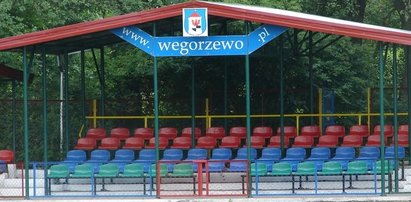 Nieprzytomna 14-latka znaleziona na trybunach stadionu!