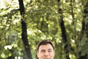 IVAN KRASTEV PORTRET