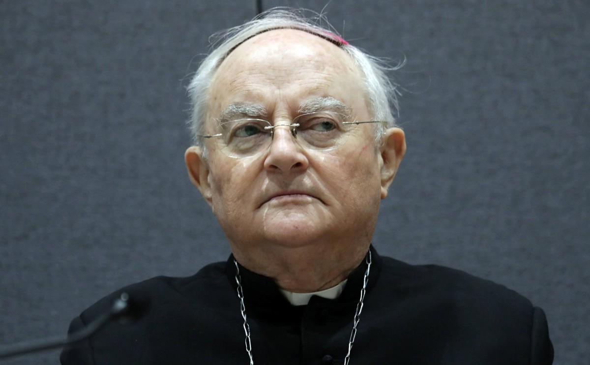 Abp Henryk Hoser