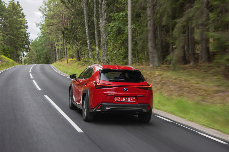 Lexus UX 250h