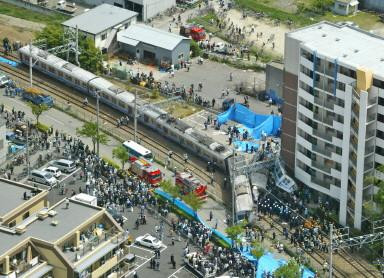 Katastrofa kolejowa w Japonii / 17.jpg