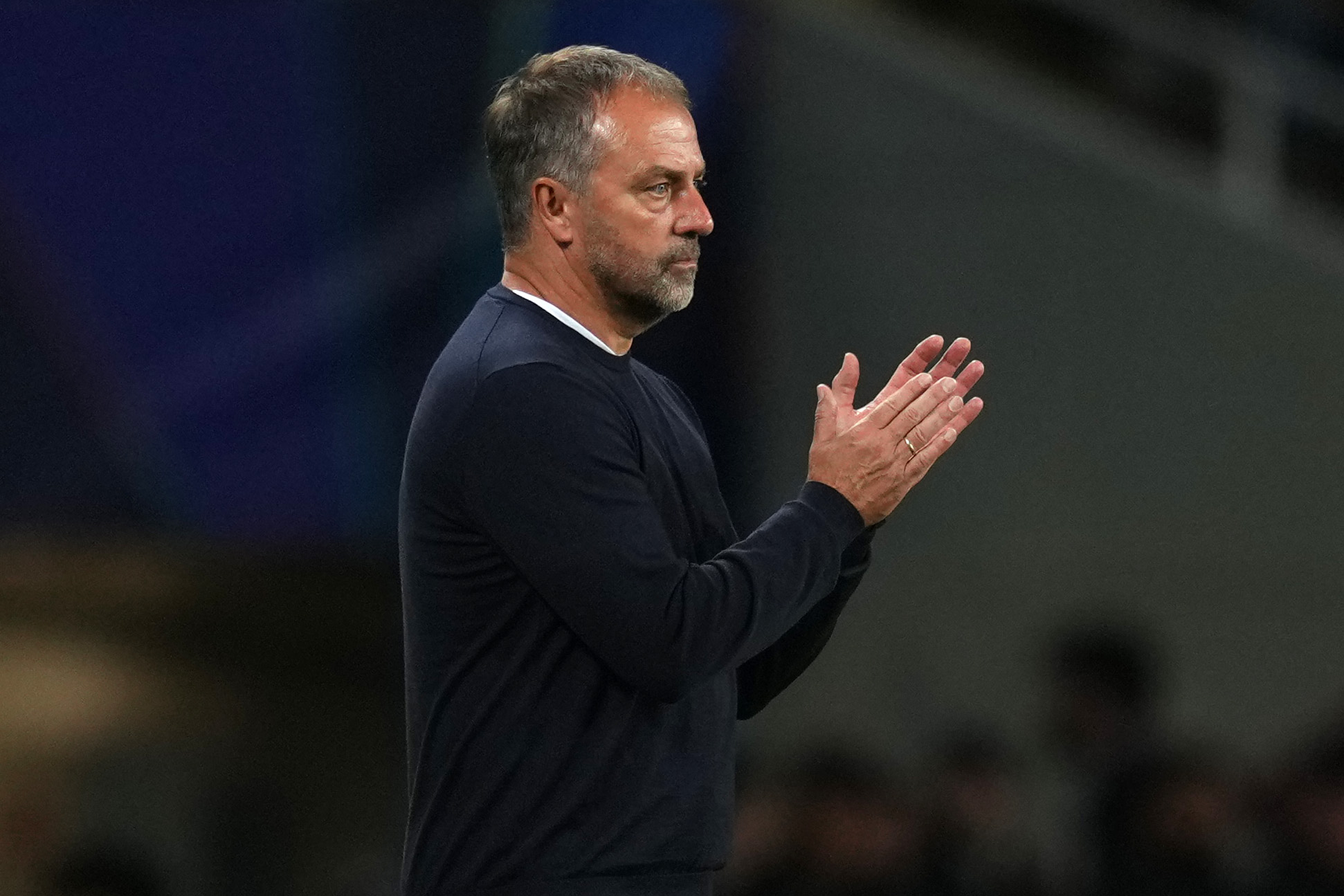 Flick defiende a Lamine Yamal del Barça: 'Solo 18 años, lo protegeré'