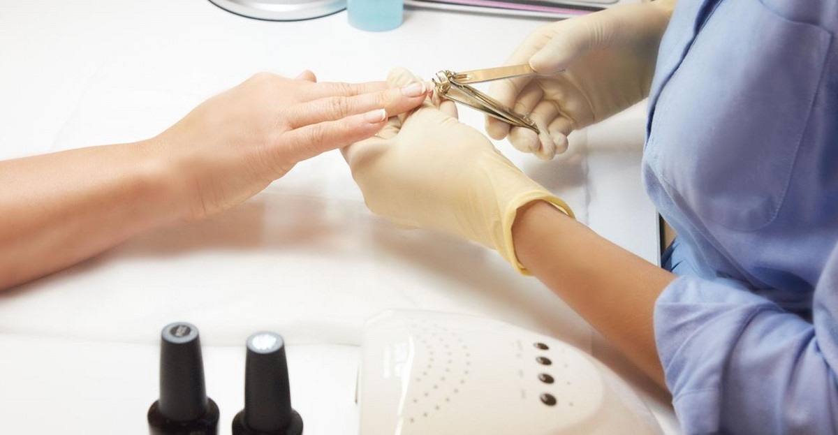 Wirus HCV możesz złapać u kosmetyczki robiąc manicure