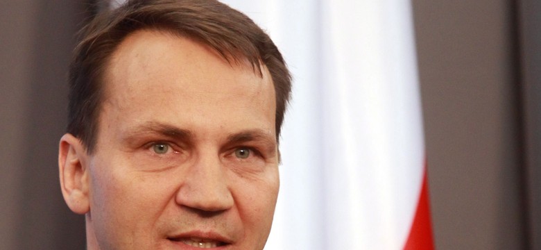 Sikorski przyznaje: Hakerzy atakowali nasze serwery