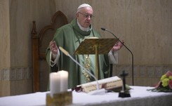 Papież Franciszek: Zakonnicy żyjący jak bogacze ranią wiernych i szkodzą Kościołowi