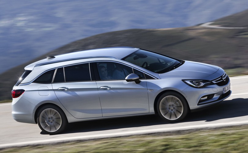Opel astra sports tourer