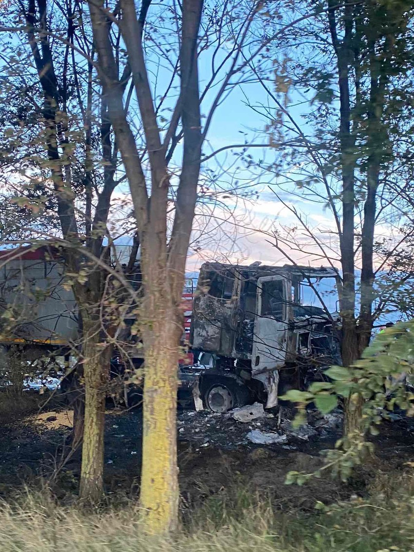 U saobraćajnoj nesreći kod Pančeva sudarili se automobil i kamion