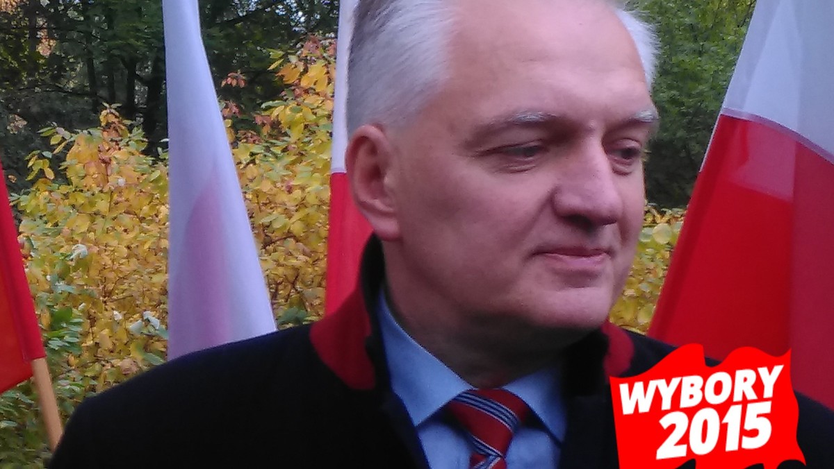 Jarosław Gowin, przymierzany do roli ministra obrony narodowej w rządzie PiS, powiedział dzisiaj, że jest zdecydowanie przeciwny powszechnemu poborowi do wojska. Opowiada się natomiast za zwiększeniem liczebności polskiej armii do 150 tys. żołnierzy i powołaniem oddziałów Obrony Terytorialnej.