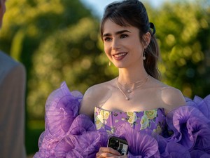 35 éves lett az Emily Párizsban színésznője - íme 10 szett, amiben született stíluskirálynő