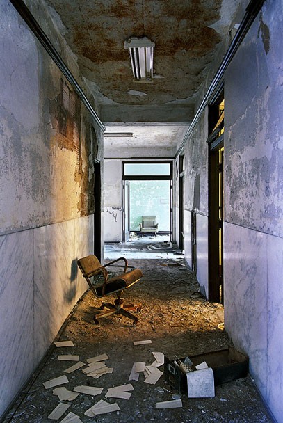 THE RUINS OF DETROIT FOT. YVES MARCHAND &amp; ROMAIN MEFFRE