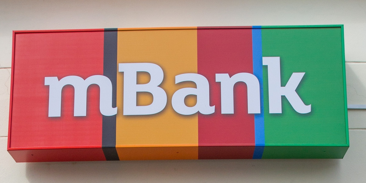 mBank podnosi opłaty