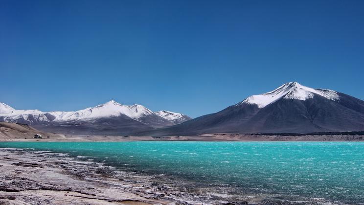 Az Ojos del Salado tetején mínusz húsz Celsius-fok van, naná hogy Zoltán oda fut fel / Fotó: GettyImages