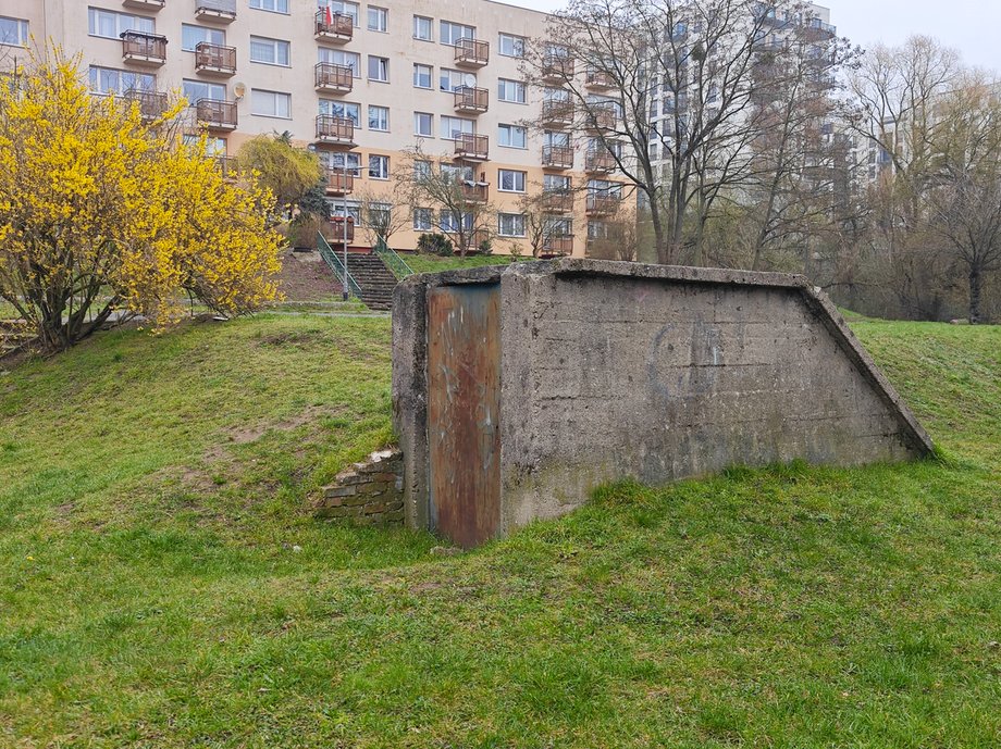 Schron na dużym osiedlu w Szczecinie