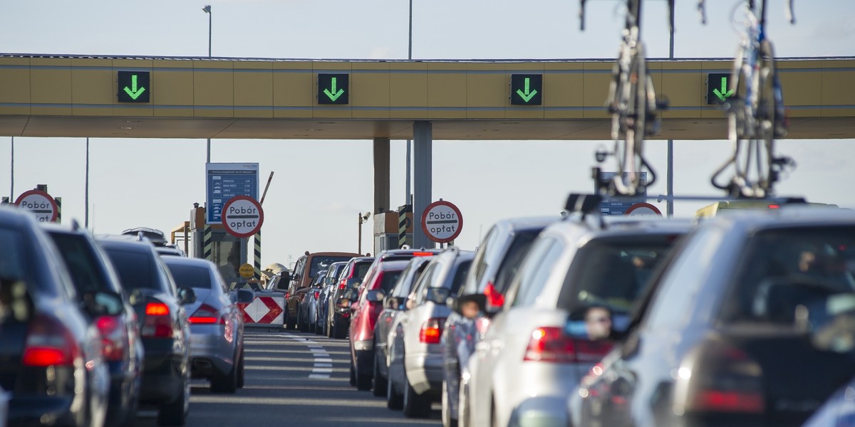 Przepustowość bramki AmberGo to przynajmniej 600 aut na godzinę. W tym samym czasie tradycyjna bramka jest w stanie przepuścić maksymalnie 300 aut