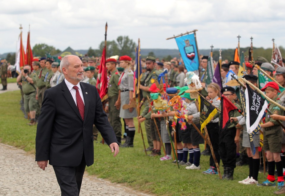 STĘBARK APEL GRUNWALDZKI MINISTER MACIEREWICZ (Antoni Macierewicz)