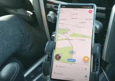 Používanie mobilných aplikácií s upozorneniami na radary môže v niektorých štátoch viesť k vysokej pokute. 