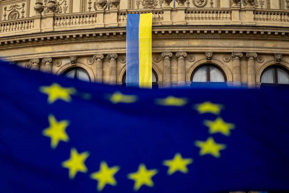 Zastave EU i Ukrajine