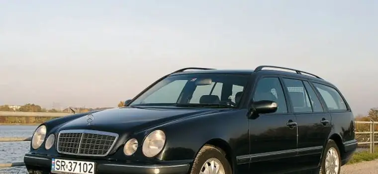 Mercedes E (1995-2002): długodystansowy okularnik