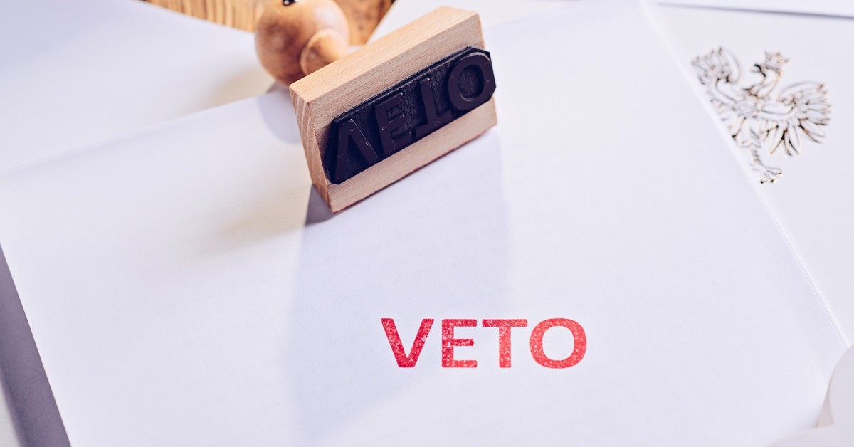 Podwyżki akcyzy i podatku cukrowego. Prezydent Nawrocki zawetował dwie nowelizacje