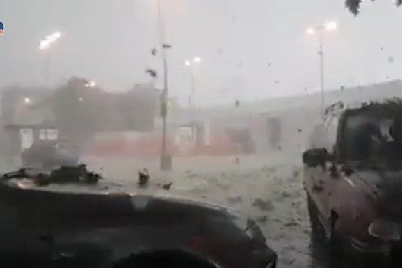 (VIDEO) NEVREME KOJE JURI KA SRBIJI POHARALO HRVATSKU! Putevi pod vodom, ne vidi se prst pred okom: Izdato hitno upozorenje za vozače, temperatura pala za 10 stepeni